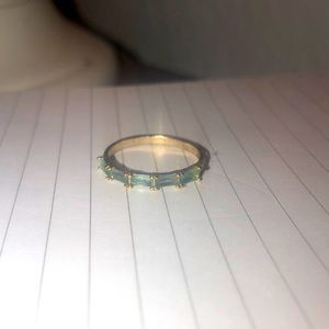 Gold ring with turquoise